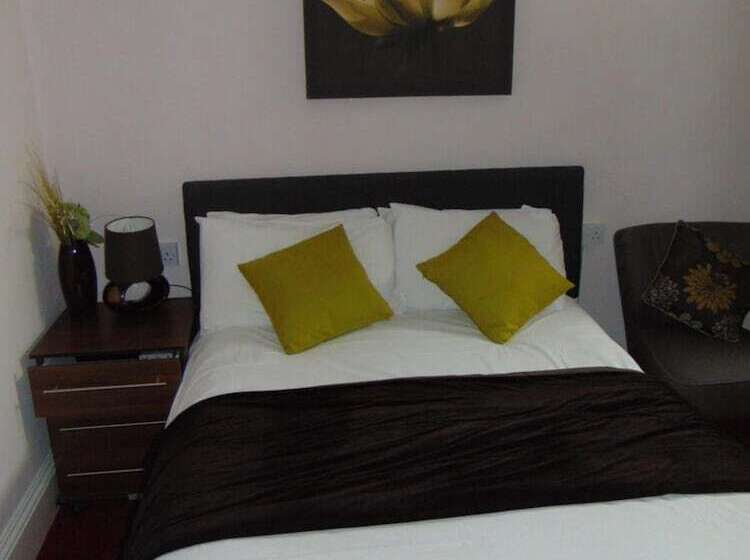 فندق صغير White House View Guest House