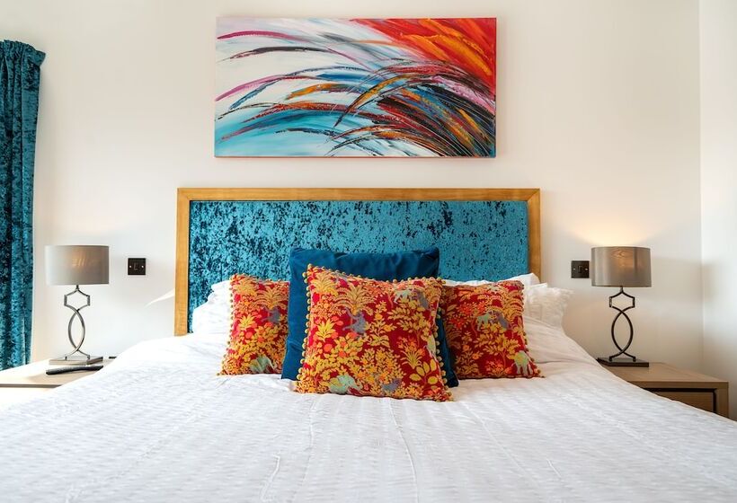 צימר Antrim House Guest Rooms & Suites