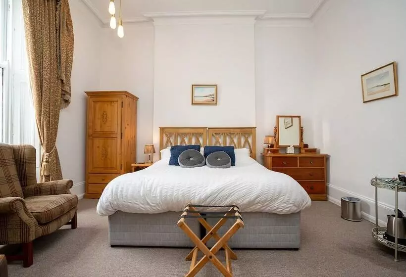تختخواب و صبحانه Antrim House Guest Rooms & Suites