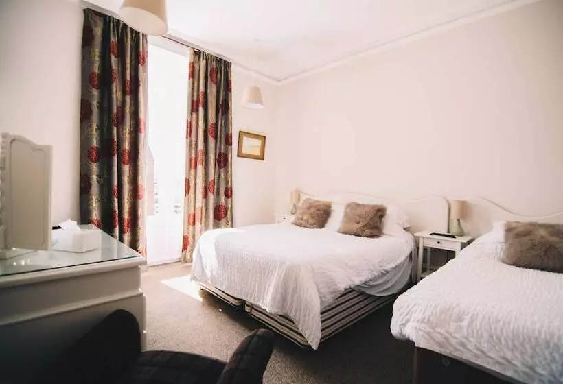 تختخواب و صبحانه Antrim House Guest Rooms & Suites