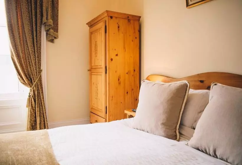 تختخواب و صبحانه Antrim House Guest Rooms & Suites