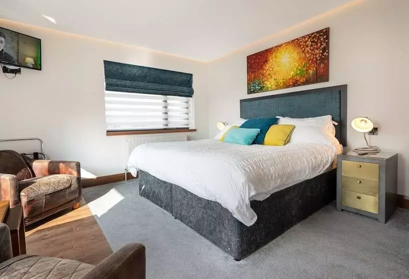 تختخواب و صبحانه Antrim House Guest Rooms & Suites