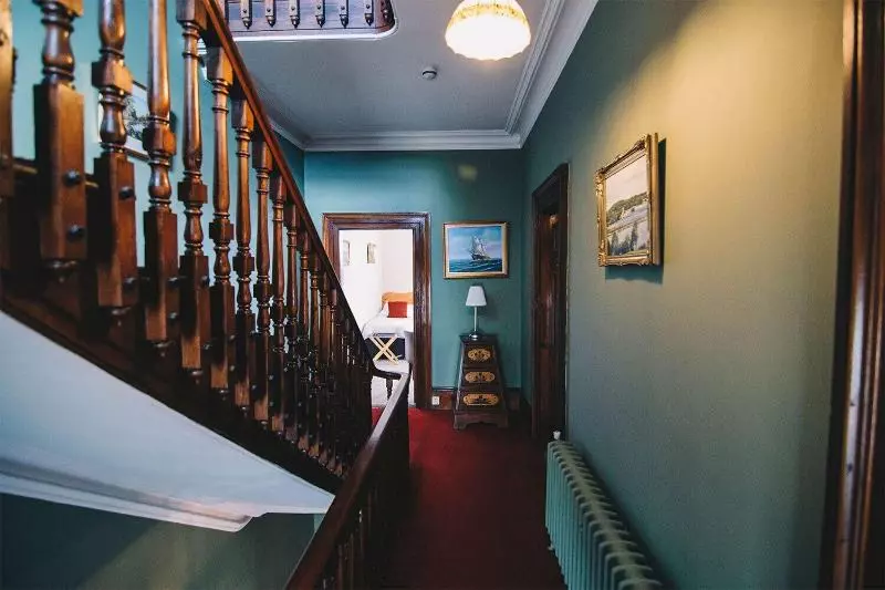 تختخواب و صبحانه Antrim House Guest Rooms & Suites