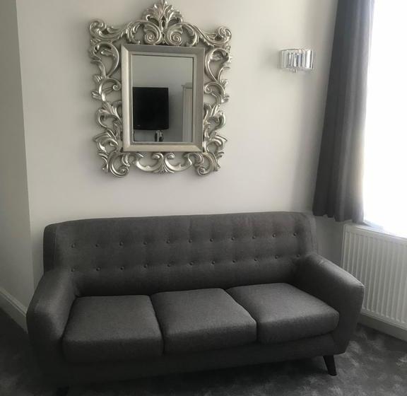 مبيت وإفطار Clifton House