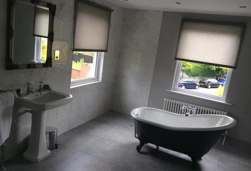 مبيت وإفطار Clifton House