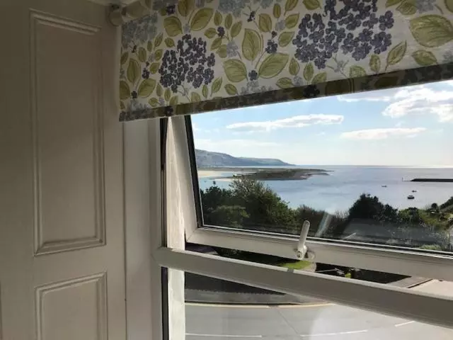 ベッドアンドブレックファースト Lawrenny Lodge