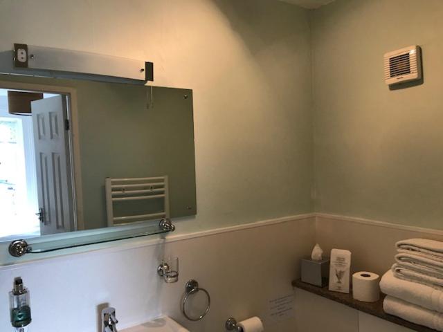 צימר Lawrenny Lodge