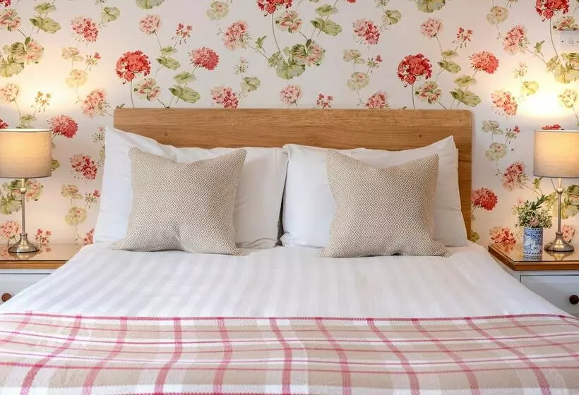 تختخواب و صبحانه The Abbey Town House   Cheltenham