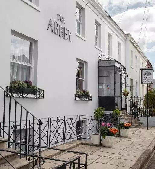 تختخواب و صبحانه The Abbey Town House   Cheltenham