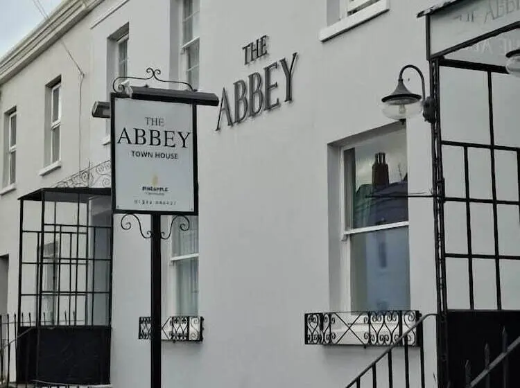 تختخواب و صبحانه The Abbey Town House   Cheltenham