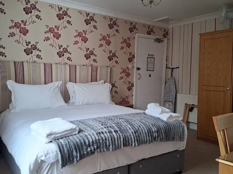 تختخواب و صبحانه The Abbey Town House   Cheltenham