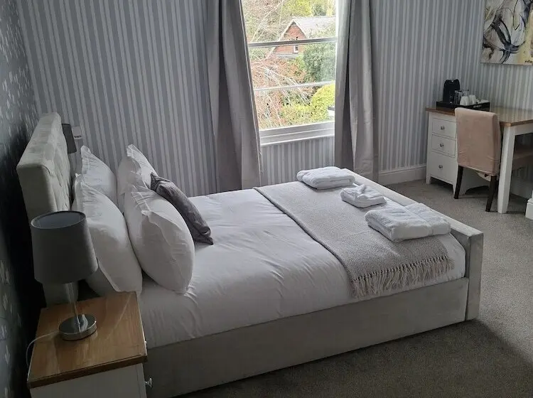 تختخواب و صبحانه The Abbey Town House   Cheltenham