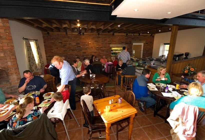 Bed and Breakfast The Farm Burscough