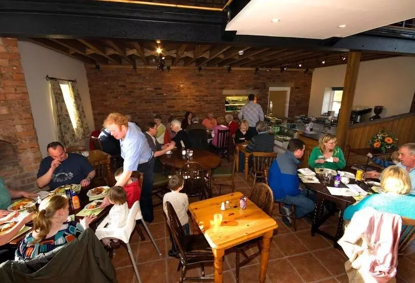 Aamiaismajoitus (B&B) The Farm Burscough