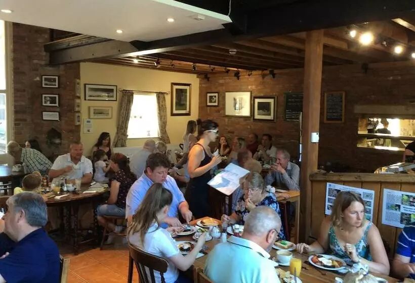 Aamiaismajoitus (B&B) The Farm Burscough