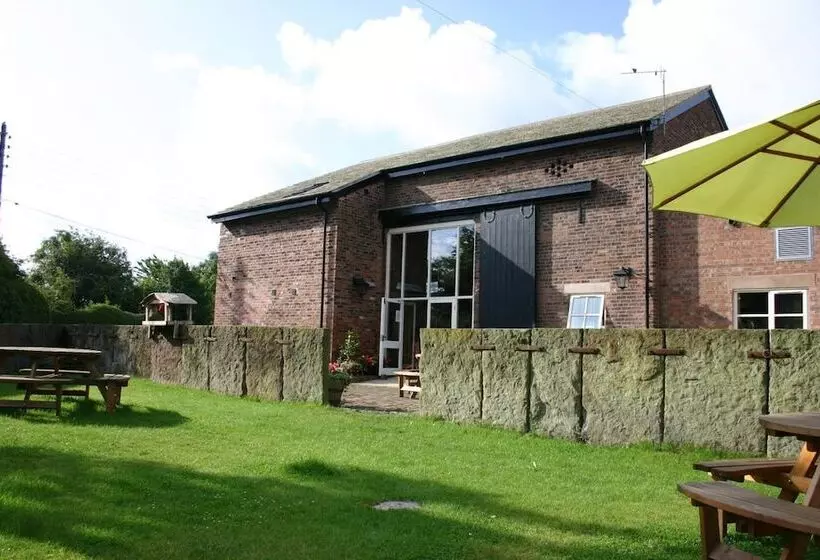 Aamiaismajoitus (B&B) The Farm Burscough