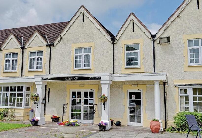 住宿加早餐  The Gables Hotel, Birmingham Airport