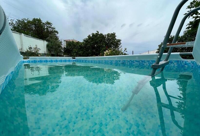 تختخواب و صبحانه Villa Kursa