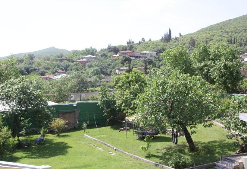 تختخواب و صبحانه Villa Kursa