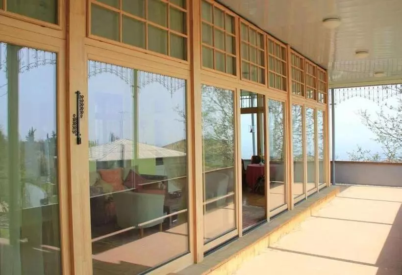 تختخواب و صبحانه Villa Kursa
