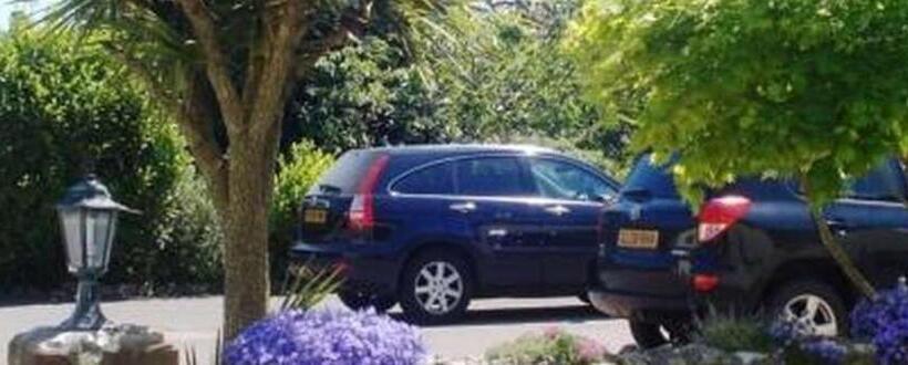 민박 Watermead House