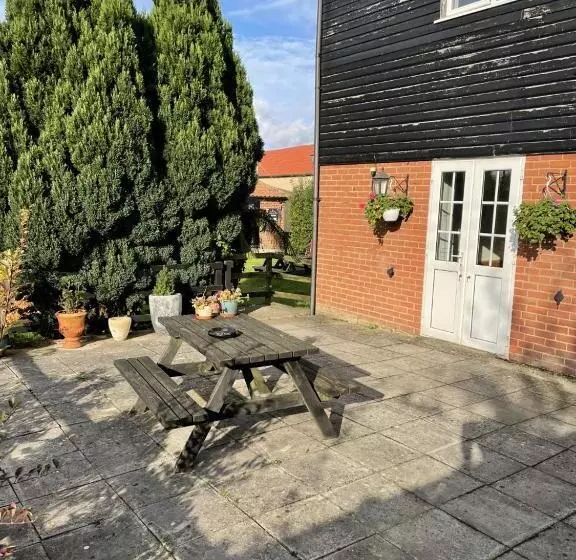 Aamiaismajoitus (B&B) Yaxham Mill