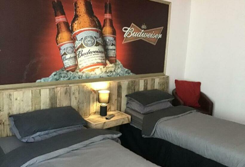 Хостел The Imperial