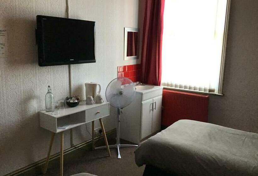 Хостел The Imperial