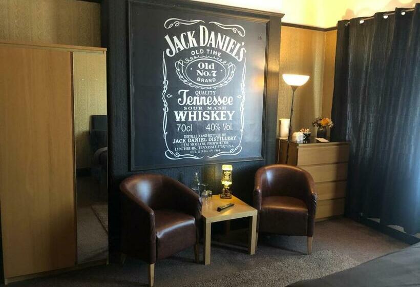 Хостел The Imperial