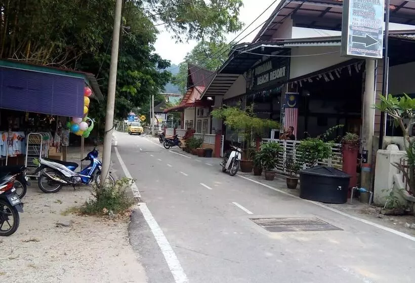 هتل Purnama Beach Resort
