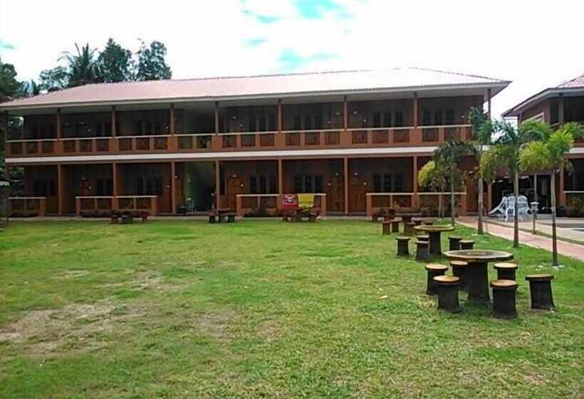 فندق Purnama Beach Resort