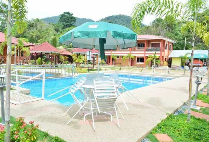 فندق Purnama Beach Resort