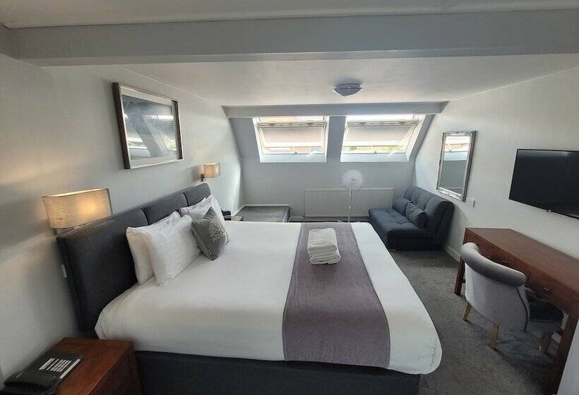 The Beeches Hotel & Leisure Club