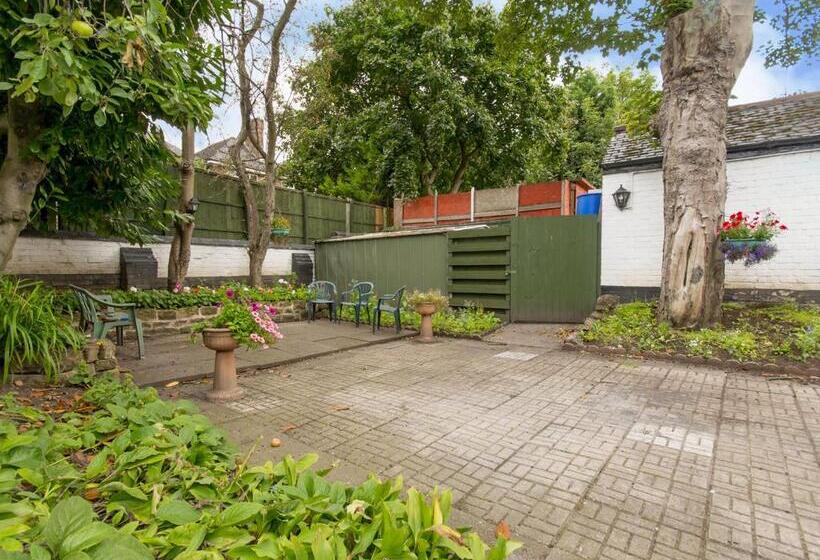 Отель The Cotswold