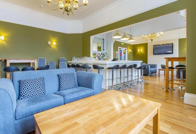 Отель The Cotswold