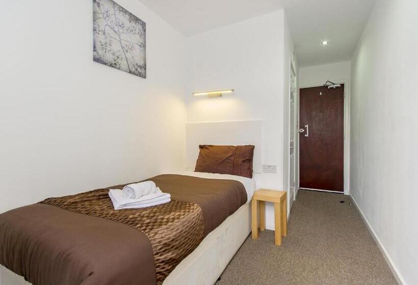 Отель The Cotswold