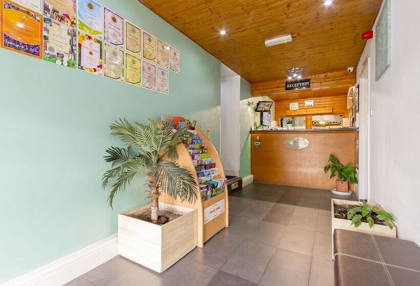 Отель The Cotswold