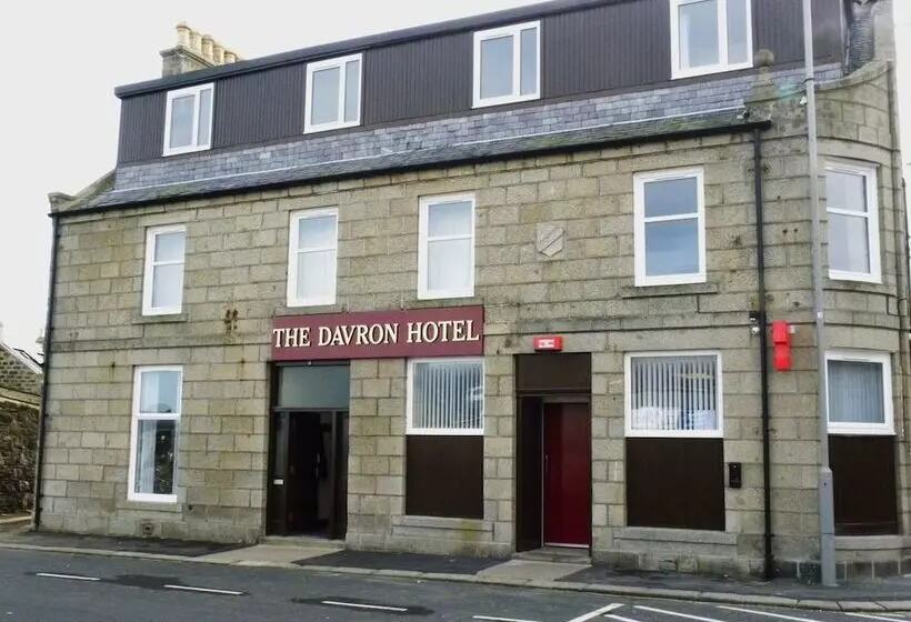 ホテル The Davron