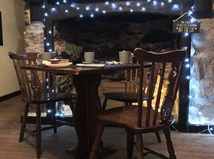 فندق The Lake View