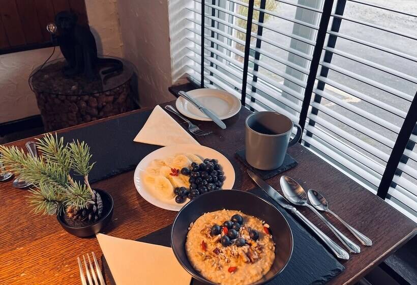 فندق The Lake View