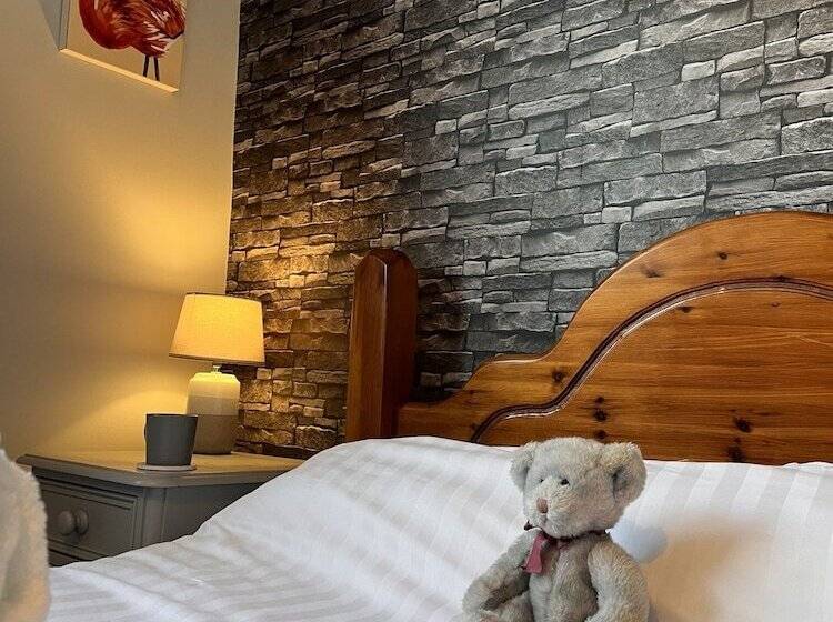 فندق The Lake View