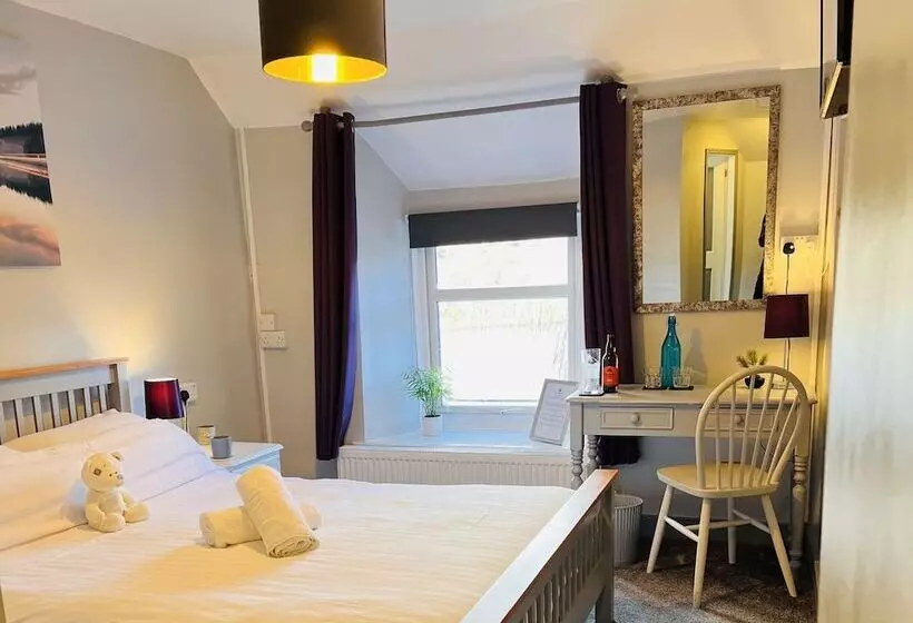Hotelli The Lake View