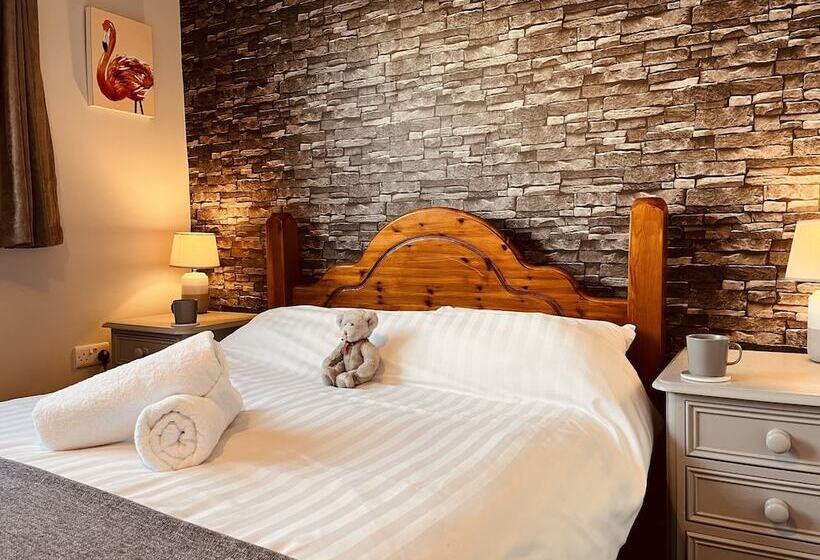 فندق The Lake View