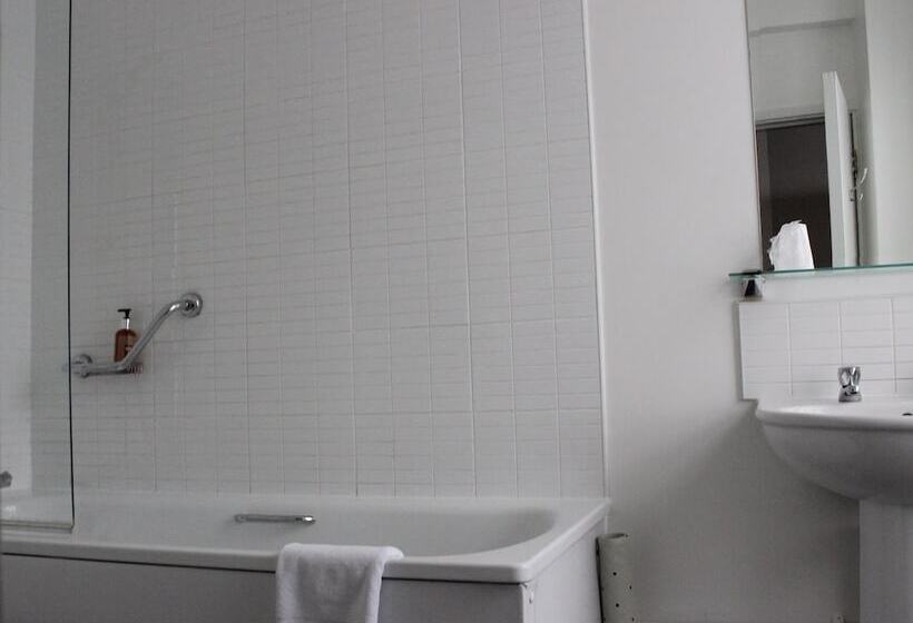 Hotel Ye Olde Griffin