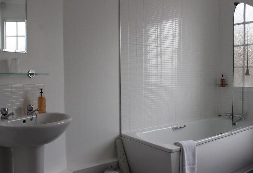 Hotel Ye Olde Griffin