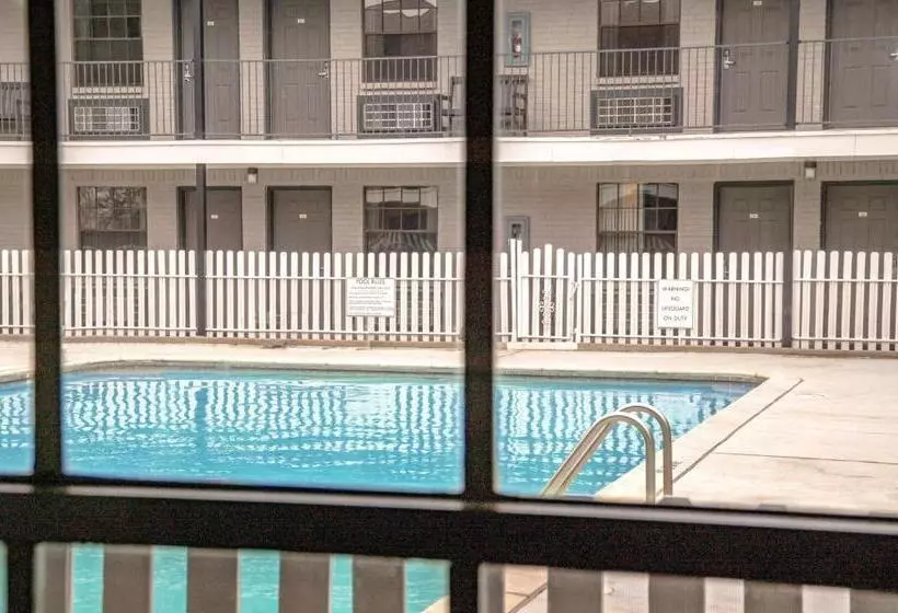 Motelli Lake View Inn