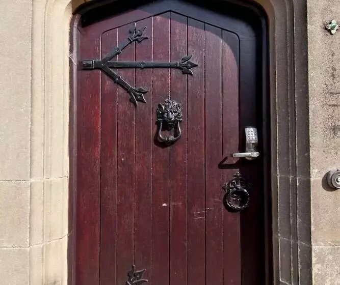 Yha Eyam   Hostel