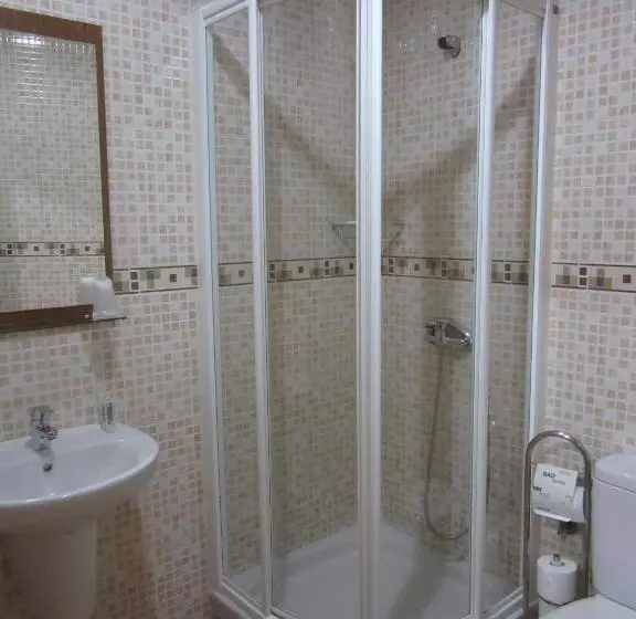 هاستل Hostal Abastos