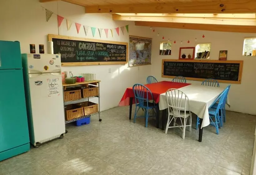 ユースホステル Hostal Schilling
