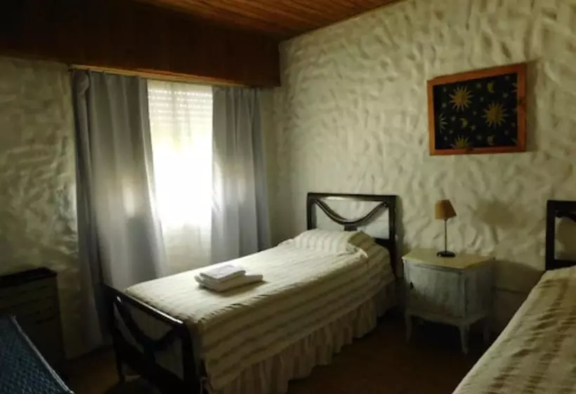 ユースホステル Hostal Schilling
